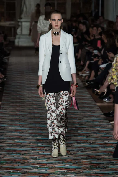 Look 48